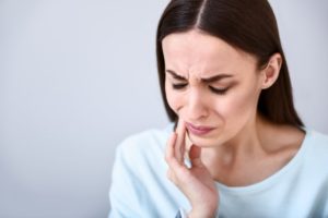 woman tooth pain